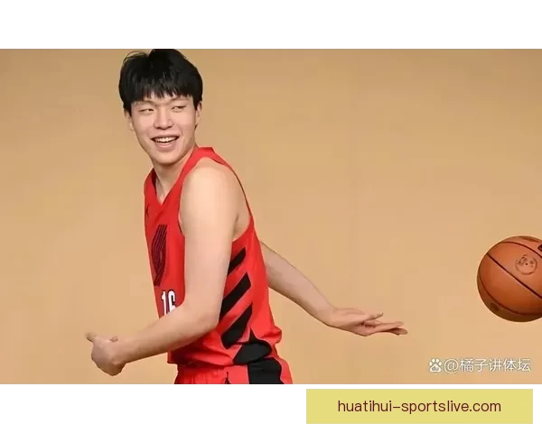 斯普利特赞杨瀚森进步显著 从季初时间减少到成长为更好球员 斯普利特赞杨瀚森进步显著 从季初时间减少到成长为更好球员